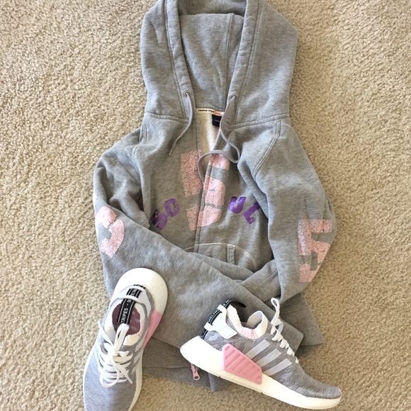 le adidas nmd r2 primeknit donne poshmark le adidas nmd r2 primeknit donne poshmark